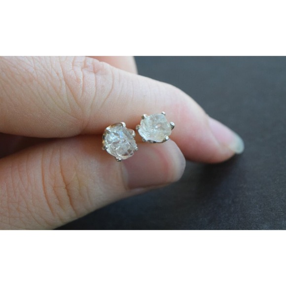 Sterling silver stud earrings, alternative diamond, uncut natural gemsto… - Picture 3 of 5